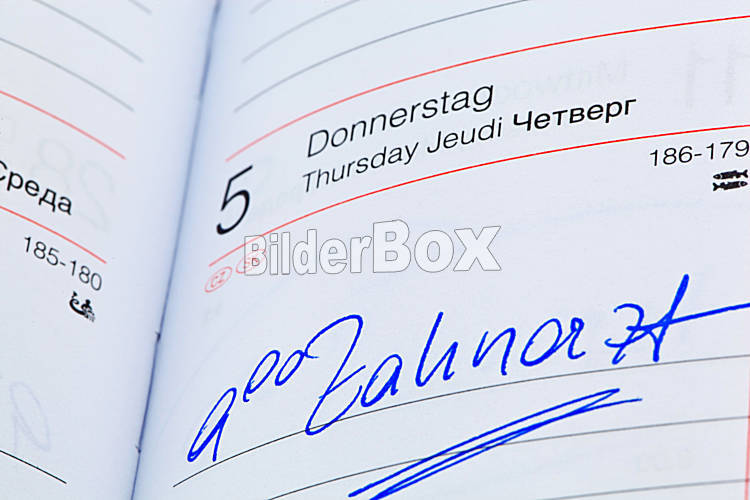 Eintrag im Kalender: Zahnarzt - Bilderbox Bildagentur GmbH